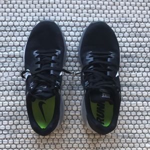 Nike W AIR Zoom Structure 21 Running Shoes